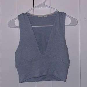 Aritzia Wilfred V-neck tee